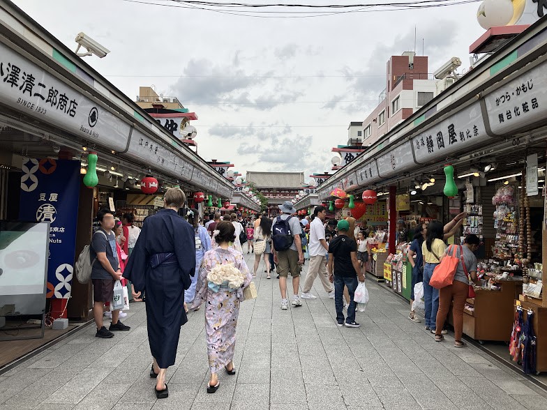 Market area of Senso-ji